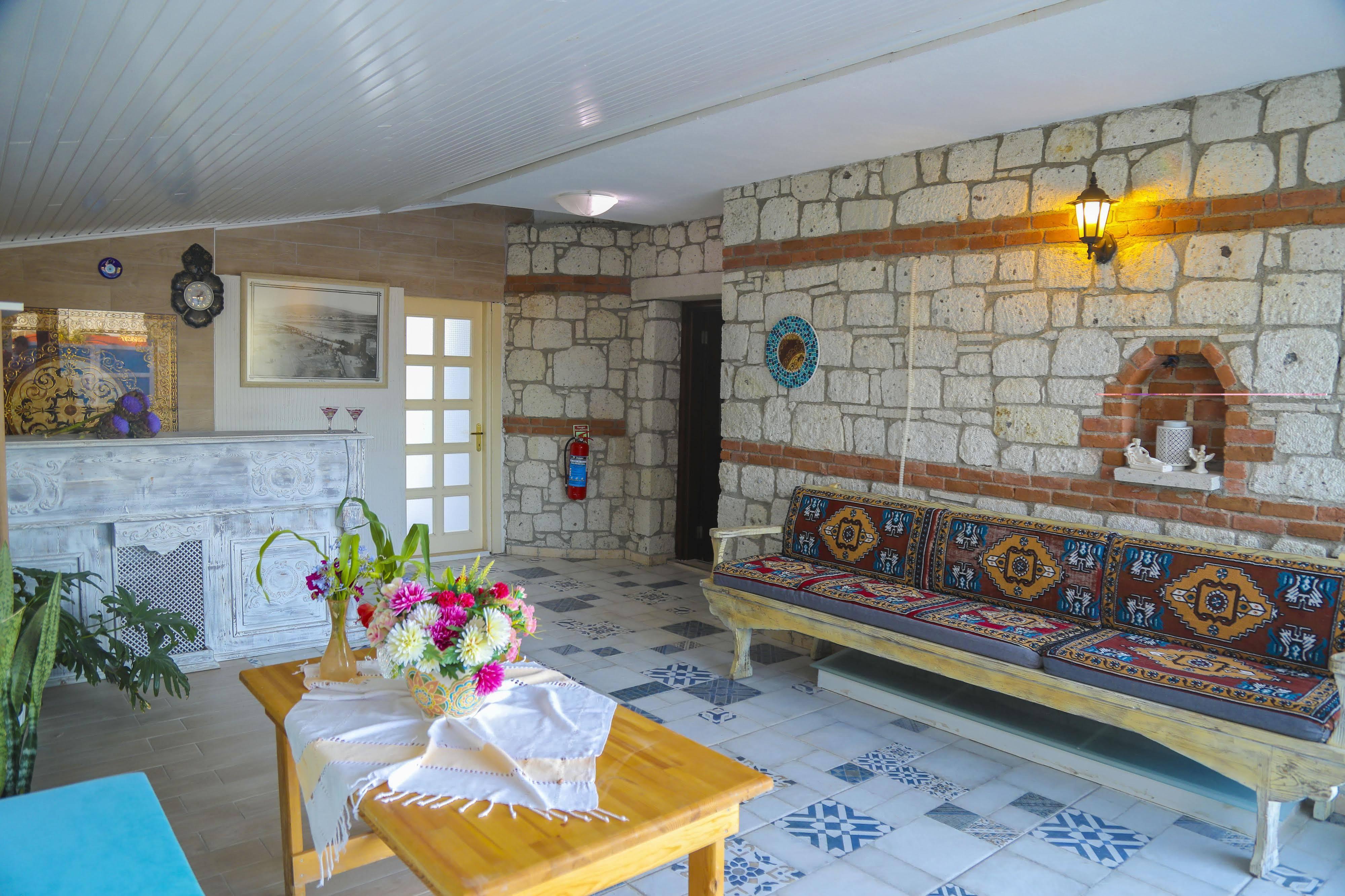 Aksu Hotel Alacatı Bagian luar foto