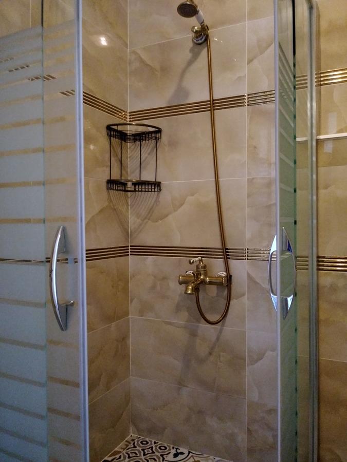 Aksu Hotel Alacatı Bagian luar foto