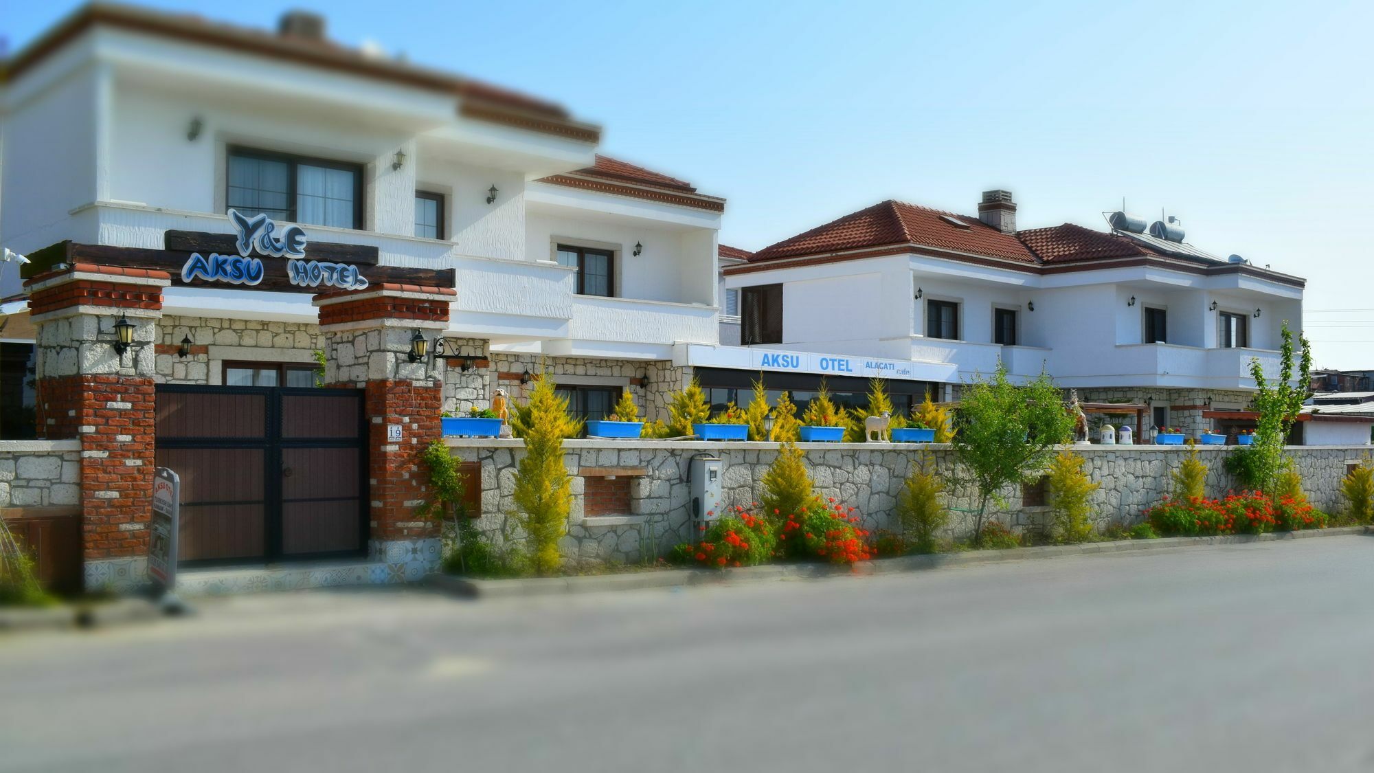 Aksu Hotel Alacatı Bagian luar foto