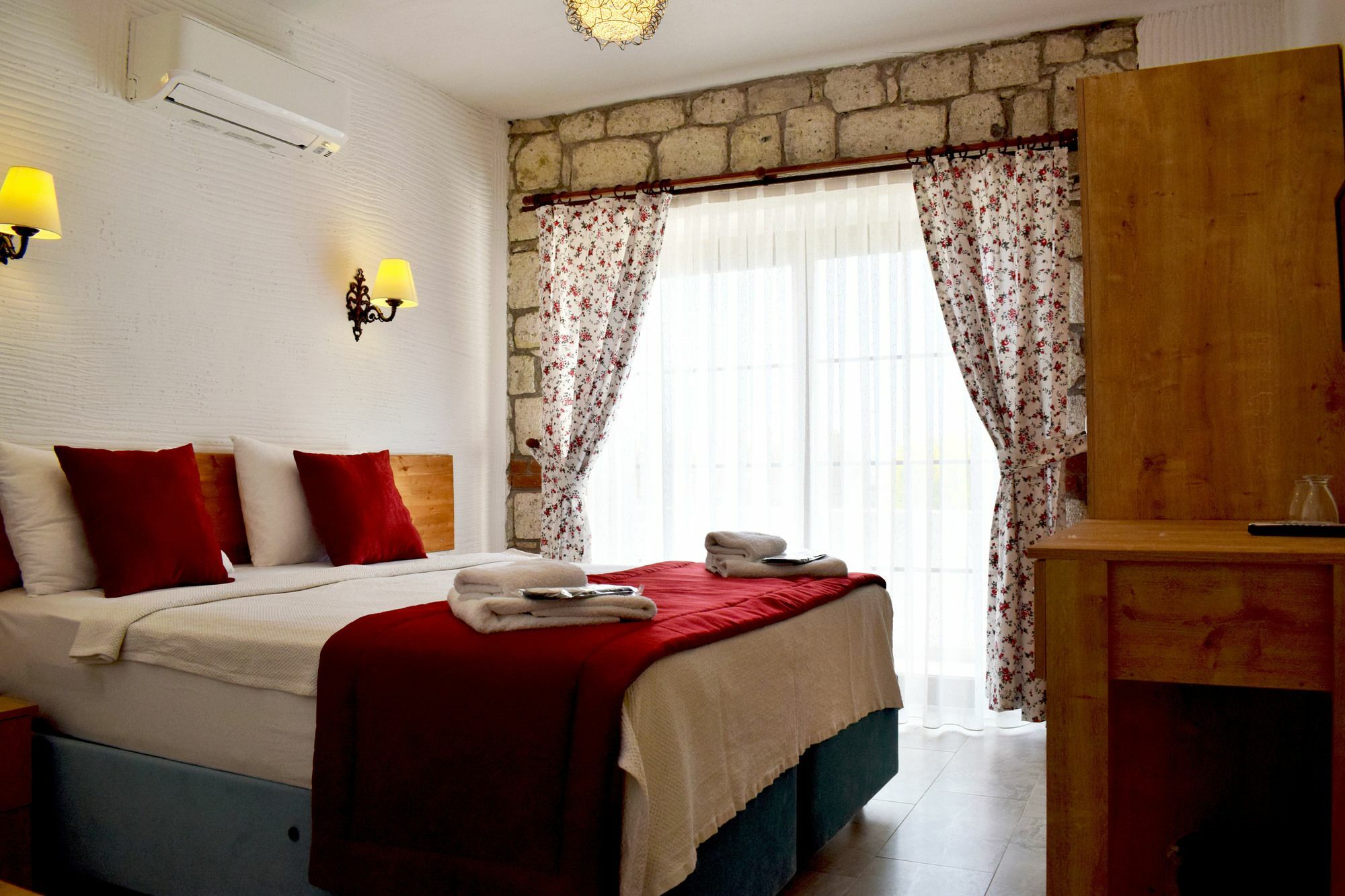 Aksu Hotel Alacatı Bagian luar foto