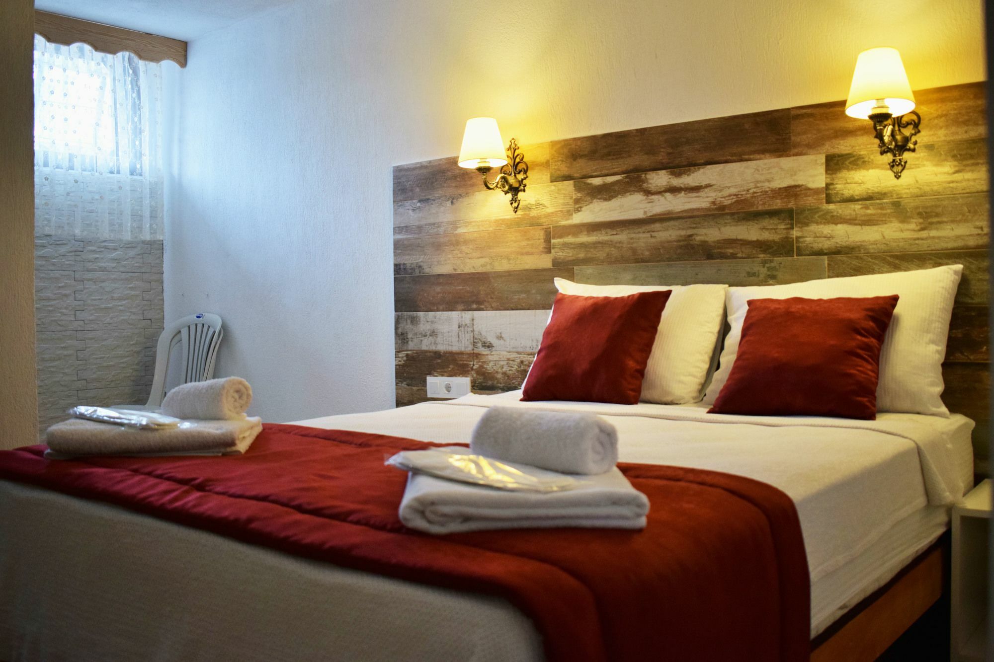 Aksu Hotel Alacatı Bagian luar foto